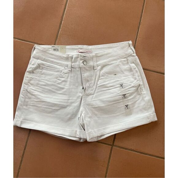 NWT Sage geeen SO distressed shorts from Kohls, size 11 - Picture 2 of 5